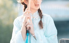 男生把QQ放进女生的QQ里游戏